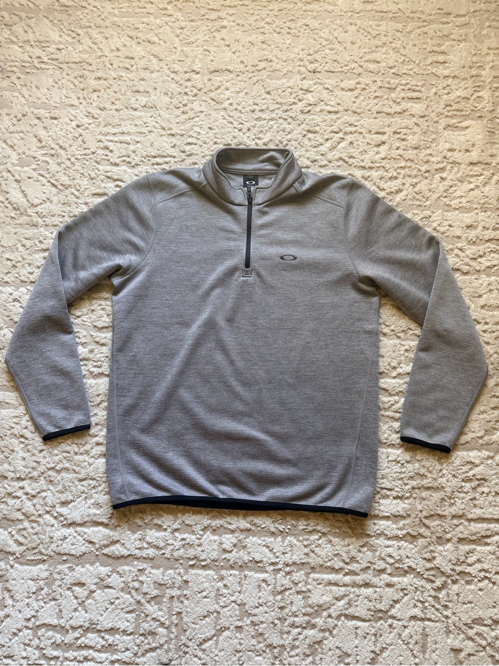 Oakley Men's Light Gray Half-Zip Pullover Sweater